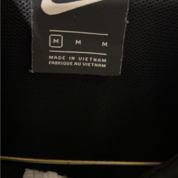 Nike Windbreaker - Picture 1 of 3